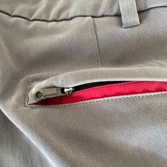 lululemon Men's Commission Pant - Size 34 - Picture 8 of 9